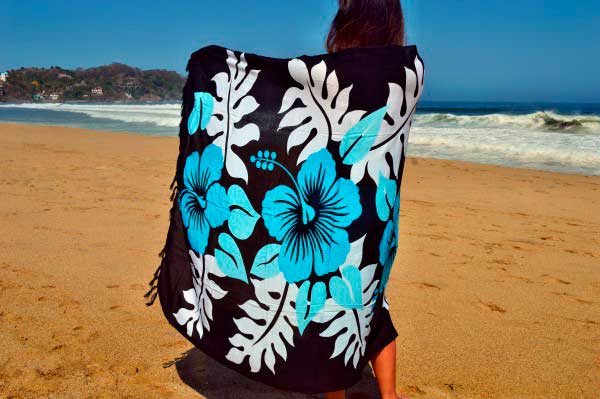 Pareo Big Flower Negro con Azul